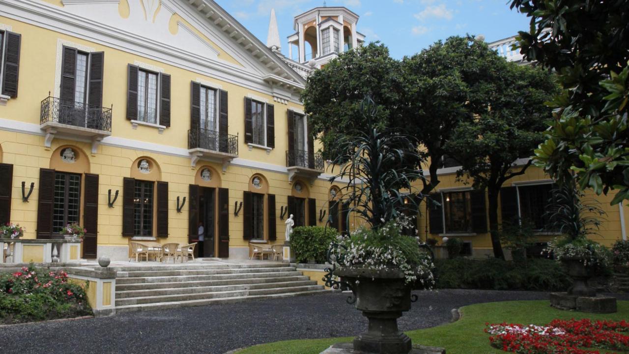 Giardino di Villa Ponti (da www.villapontiarona.it)