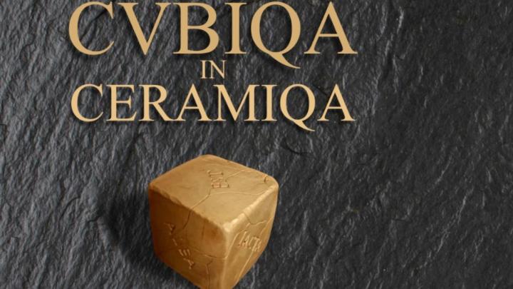 Particolare della locandina della mostra Titolo e cubo in ceramica con incisioni