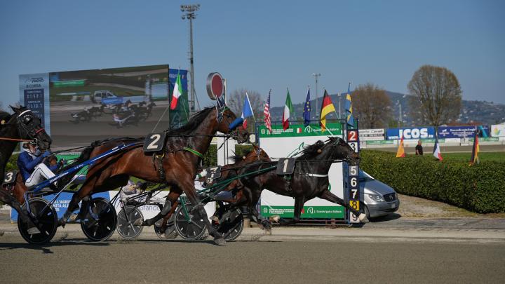 arrivo al photo finish