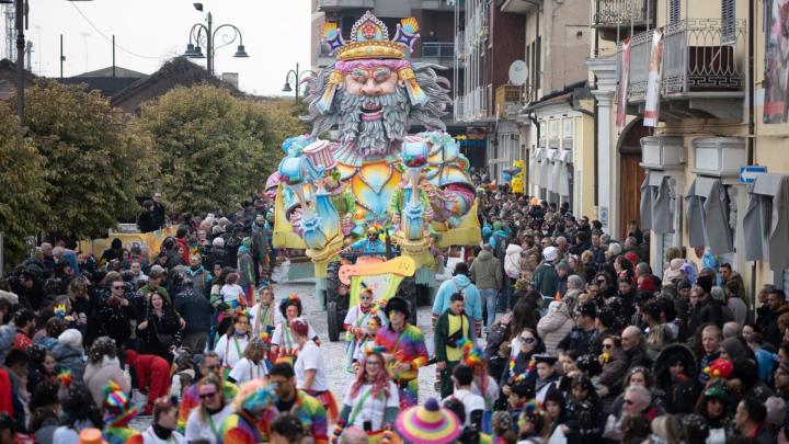 Credito fotografico: Carnevale Storico Crescentinese "I Birichin"